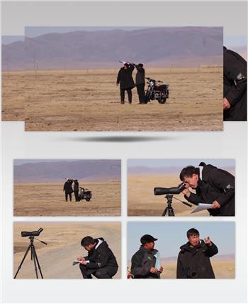 动物保护站人员观察记录候鸟情况