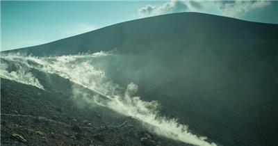 航拍一座岩石火山