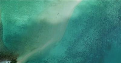 航拍碧蓝大海海面美景