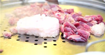 铁锅烤肉美食制作实拍