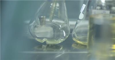 化学实验室研发家畜饲料营养药粉实拍背景视频