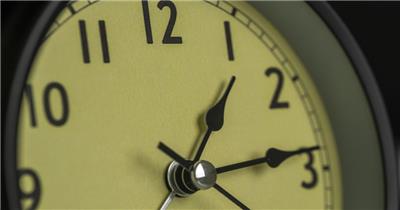 黑色金属闹钟时钟时间流逝