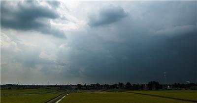 农村水稻田野阴天乌云变天