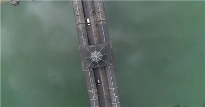 高清实拍高度转向俯拍风雨桥素材