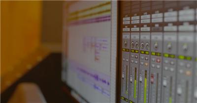 实拍录音棚调音台耳麦空镜合集视频素材