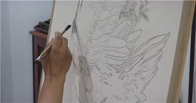 女画家在家里画画